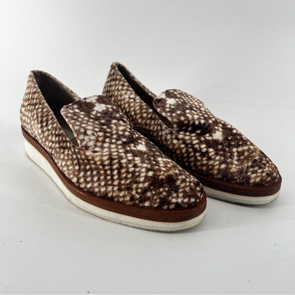 Free People Snake Eyes Brown & Cream Patterned Women's Slip-On Loafers - Size 39 - Picture 1 of 6